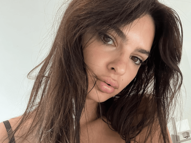 Emily Ratajkowski is Crazy About K-Beauty Secret, So We Tried It