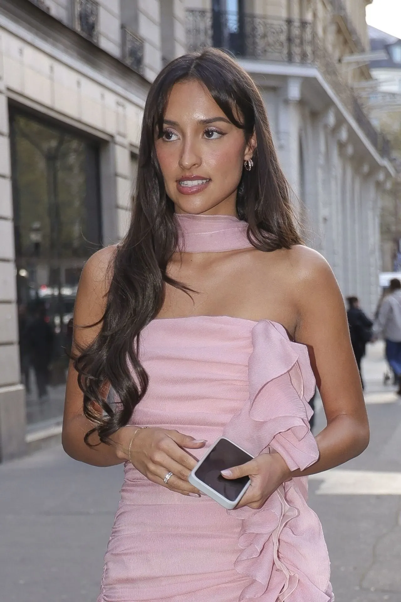 All Eyes on Alexandra: A Pink Dream at Nina Ricci’s Paris Debut