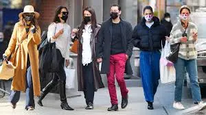 Katie Holmes Fashion 2025: Chic, Minimal, and Timeless Style