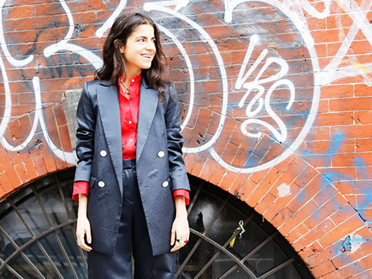 Leandra Medine’s Iconic Style in 2025: Bold, Playful, and Effortlessly Chic