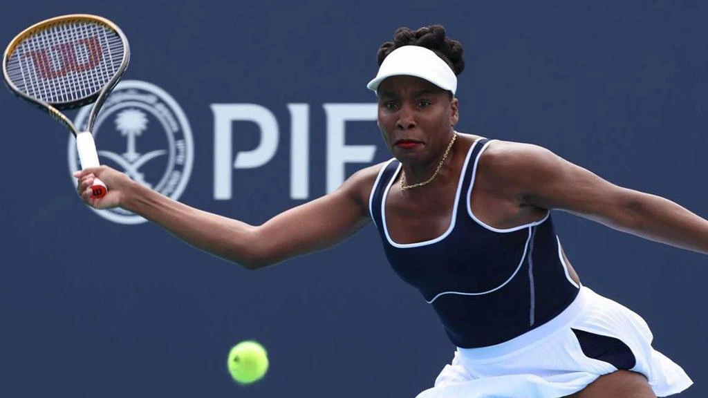 Venus Williams Fashion Style 2025: Sporty Elegance Meets Power Dressing