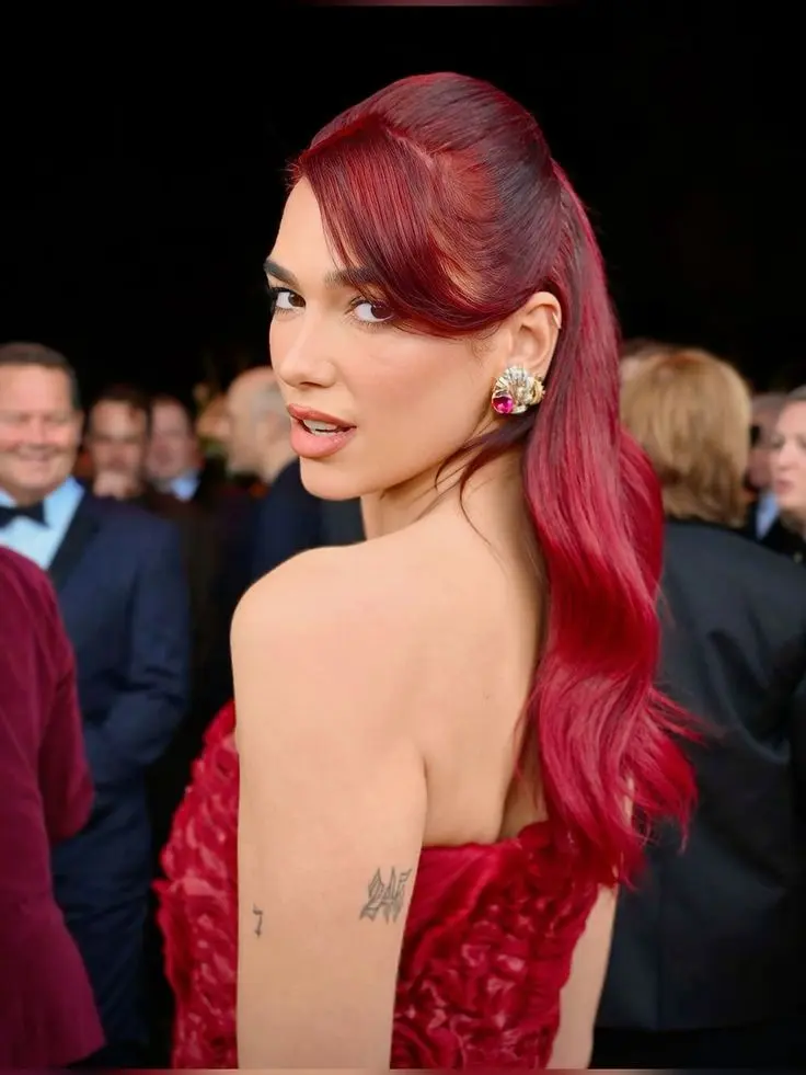 Dua Lipa 2025: Trendsetting Fashion, Red Carpet Glam, and Street Style Icons