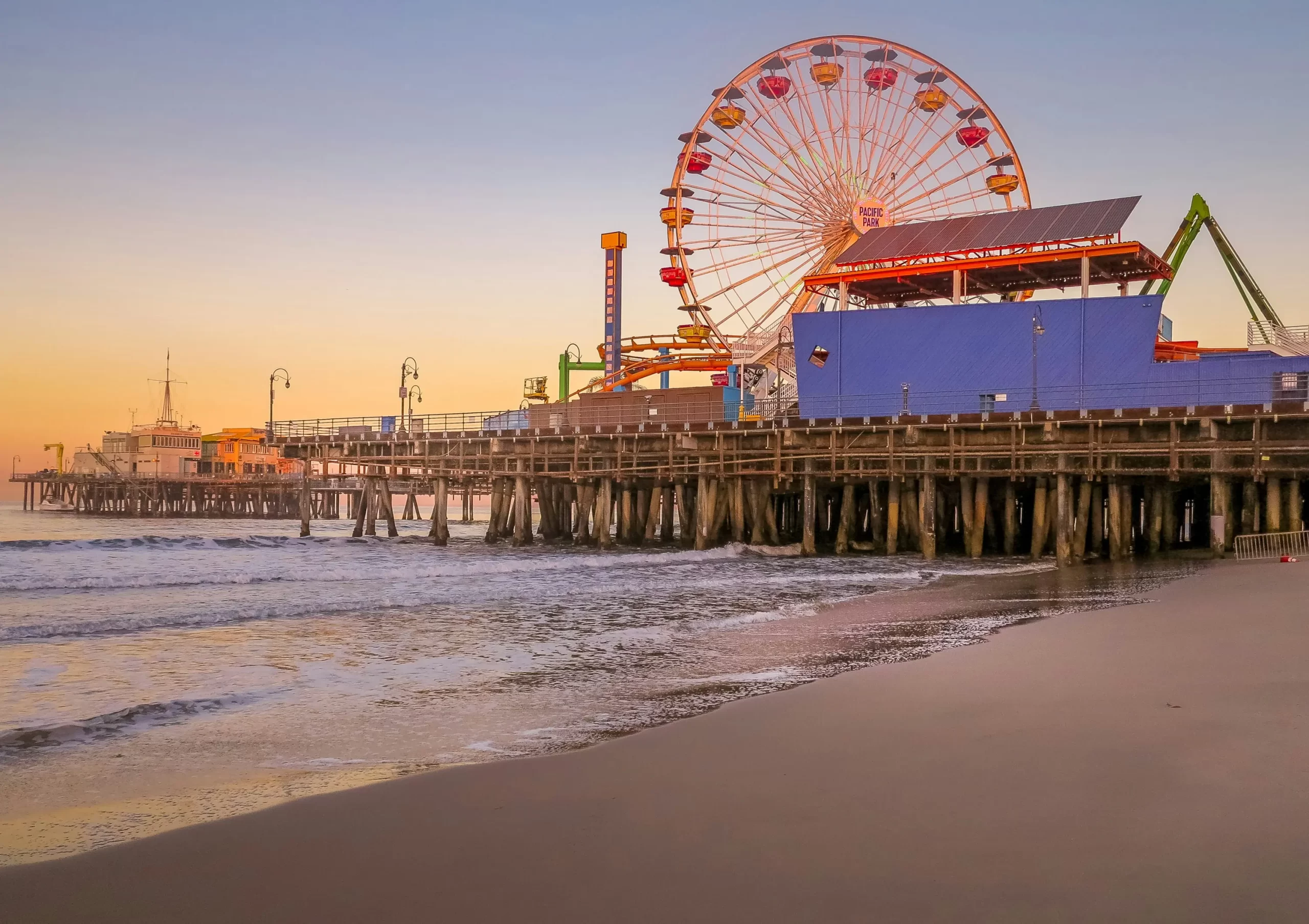 travel USA coast Towns  2025: Seaside Charm & Ocean Views
